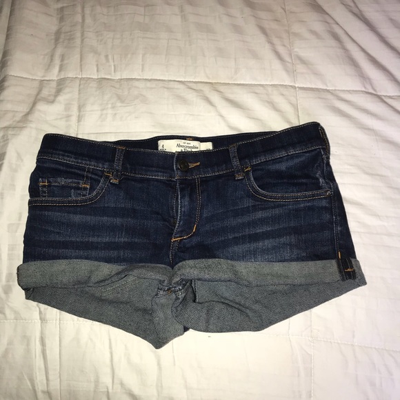 Shorts - Picture 1 of 3